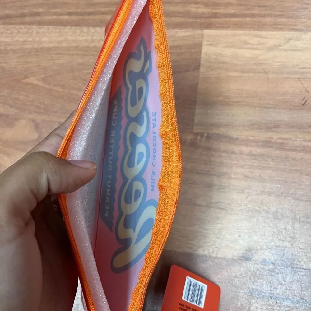 REESE'S Peanut Butter Cups Zip Wallet NWT